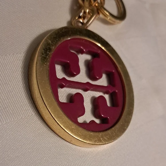 Tory Burch Gold Keyring - Picture 4 of 5